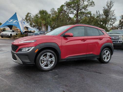2023 Hyundai KONA SEL