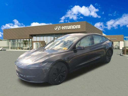 2025 Tesla Model 3 Long Range
