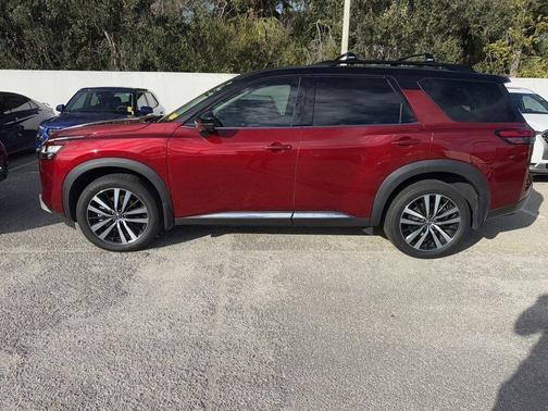 2024 Nissan Pathfinder Platinum 4WD