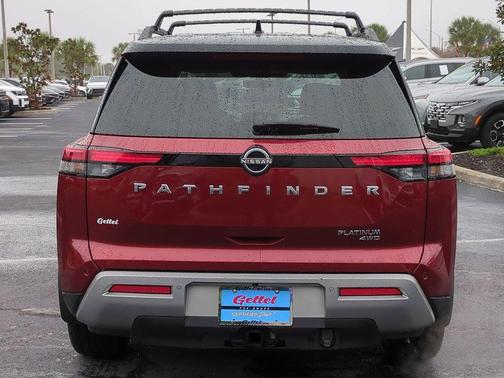 2024 Nissan Pathfinder Platinum 4WD