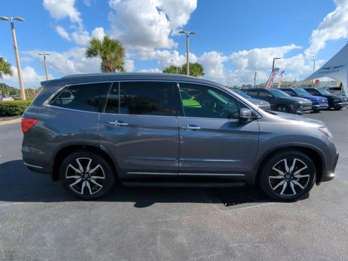 2021 Honda Pilot Touring 8-Passenger