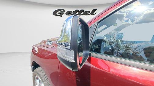 Delmonico Red Pearlcoat 2021 RAM 1500 Big Horn/Lone Star