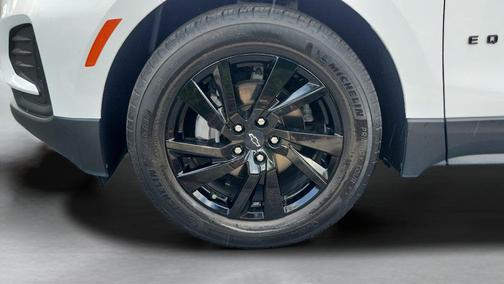 Summit White 2023 Chevrolet Equinox LS