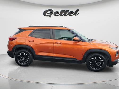 Vivid Orange Metallic 2022 Chevrolet Trailblazer LT