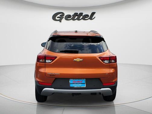 Vivid Orange Metallic 2022 Chevrolet Trailblazer LT