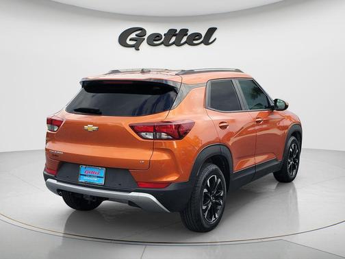 Vivid Orange Metallic 2022 Chevrolet Trailblazer LT