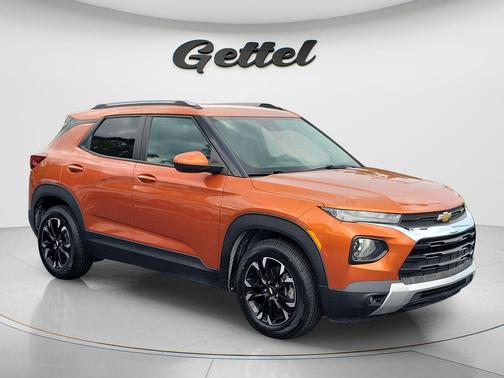 Vivid Orange Metallic 2022 Chevrolet Trailblazer LT