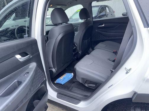 2019 Hyundai SANTA FE SE 2.4