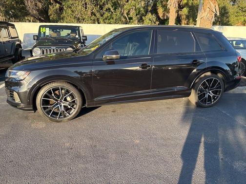 2020 Audi Q7 55 Prestige