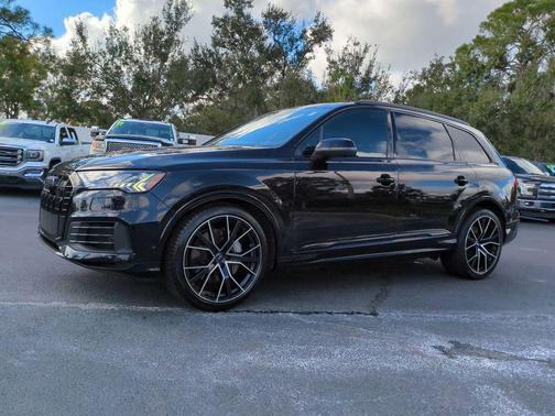 2020 Audi Q7 55 Prestige