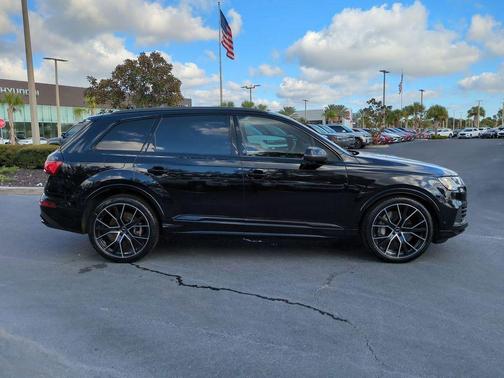 2020 Audi Q7 55 Prestige