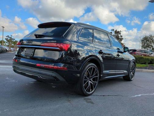 2020 Audi Q7 55 Prestige