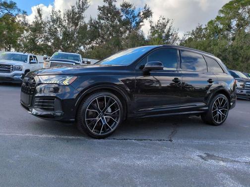 2020 Audi Q7 55 Prestige