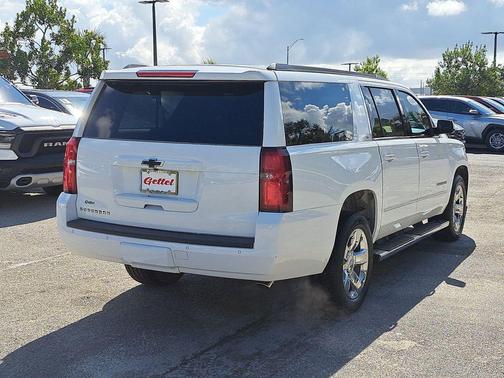 2017 Chevrolet Suburban LT