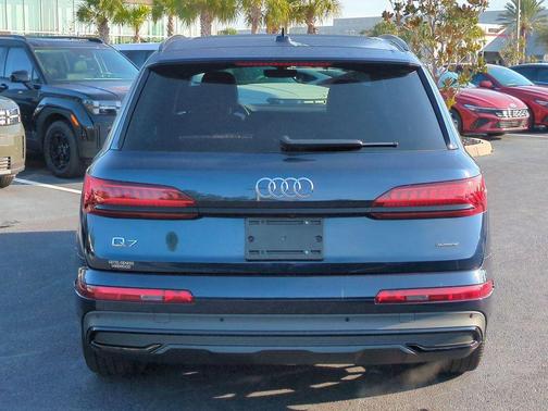 2023 Audi Q7 55 Prestige
