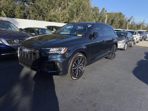2023 Audi Q7 55 Prestige
