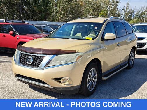 2013 Nissan Pathfinder SV