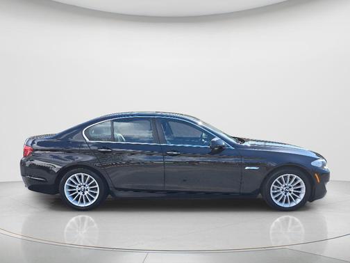 Black Sapphire Metallic 2013 BMW 535 xDrive