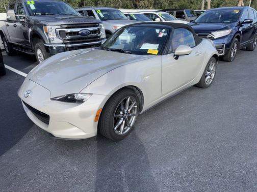 2022 Mazda MX-5 Miata Grand Touring