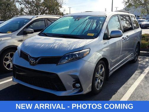 2018 Toyota Sienna SE