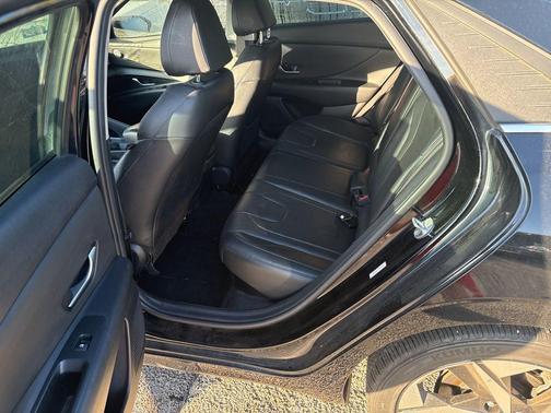 2022 Hyundai ELANTRA HEV Limited