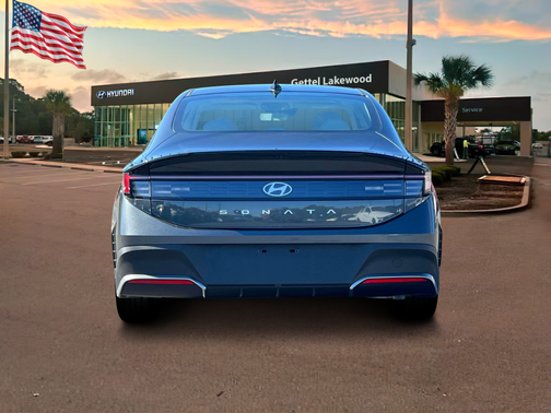2025 Hyundai SONATA SE