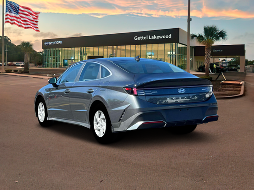 2025 Hyundai SONATA SE
