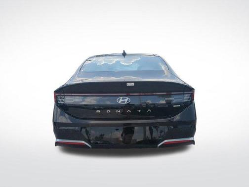 2024 Hyundai SONATA Hybrid Limited