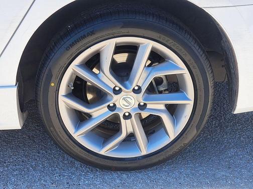 2015 Nissan Sentra SR