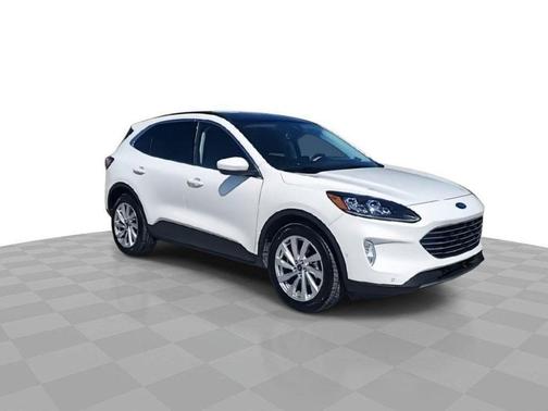 2022 Ford Escape Titanium