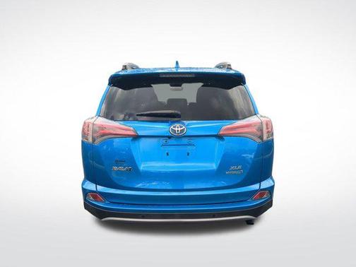 2016 Toyota RAV4 Hybrid XLE
