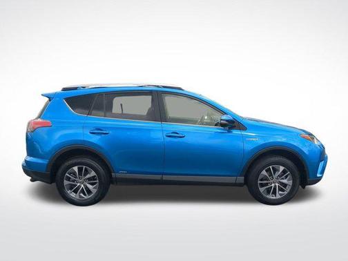 2016 Toyota RAV4 Hybrid XLE