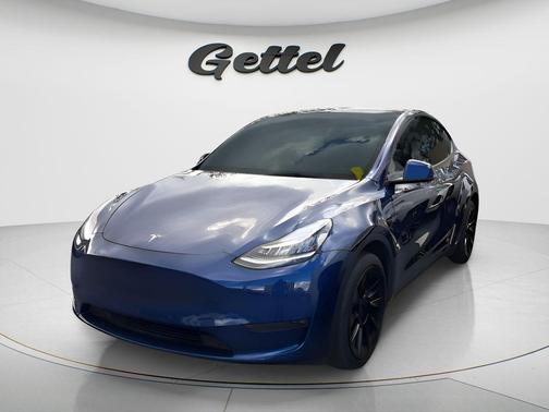 2023 Tesla Model Y Long Range Dual Motor All-Wheel Drive