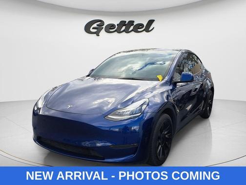 2023 Tesla Model Y Long Range Dual Motor All-Wheel Drive