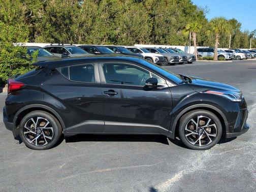 2021 Toyota C-HR LE