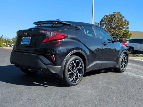 2021 Toyota C-HR LE