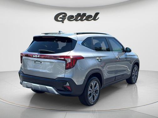 Steel Gray 2024 Kia Seltos S