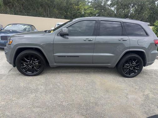 2020 Jeep Grand Cherokee Altitude