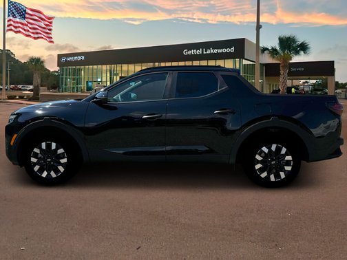 2025 Hyundai SANTA CRUZ SEL Activity