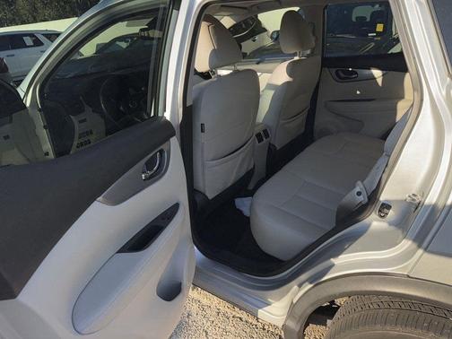 2020 Nissan Rogue Sport SL