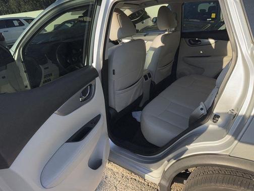 2020 Nissan Rogue Sport SL