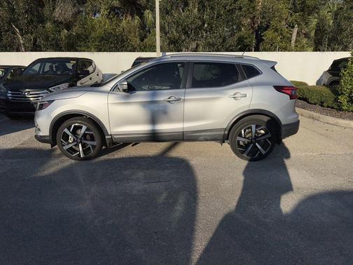 2020 Nissan Rogue Sport SL