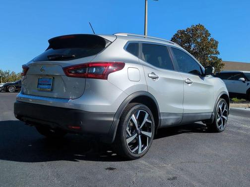2020 Nissan Rogue Sport SL