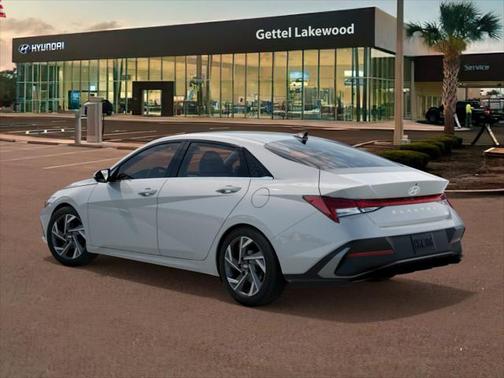 2025 Hyundai ELANTRA Limited