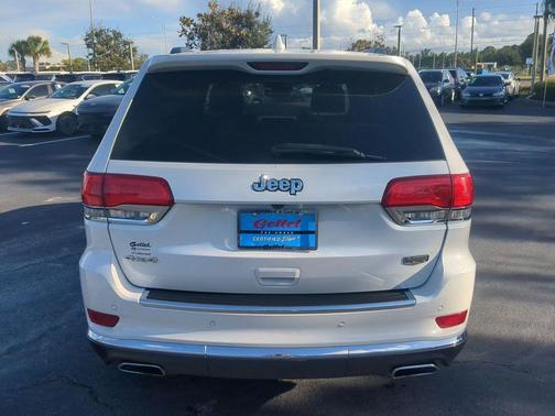 2021 Jeep Grand Cherokee Summit