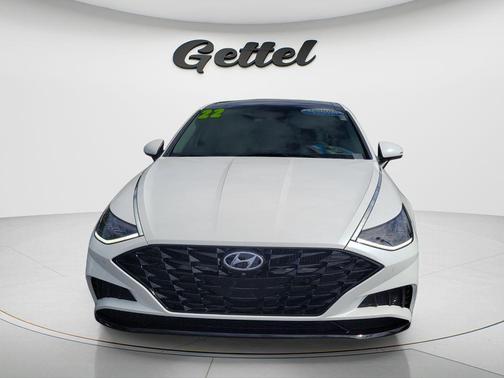 Quartz White 2022 Hyundai SONATA Limited