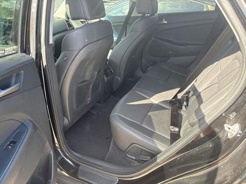 2018 Hyundai TUCSON SEL Plus