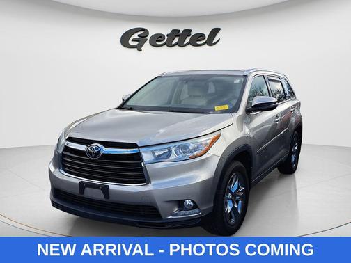 2016 Toyota Highlander Limited Platinum