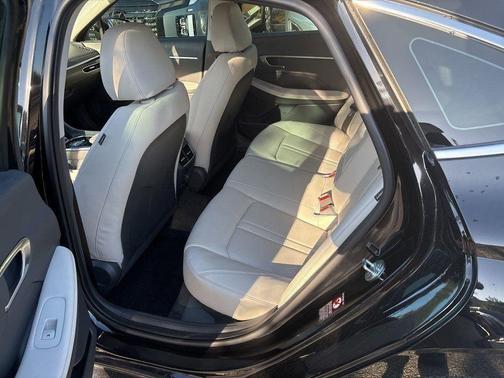 2023 Hyundai SONATA Limited