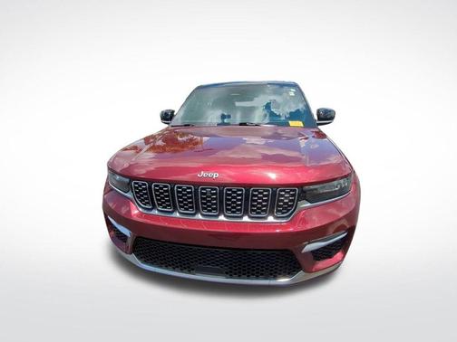 2023 Jeep Grand Cherokee Summit